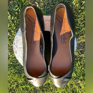 Zodiac Sadie Slip On Flat black size 11